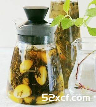 蒜香油的做法_蒜香油怎么做含使用方法及功效-我爱下厨房