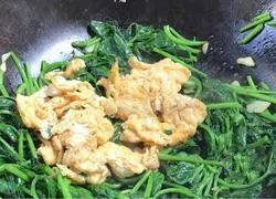 茗尖炒鸡蛋的做法-茗尖炒鸡蛋怎么做好吃-我爱下厨房