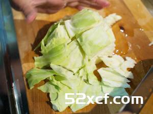 烧烤店盐渍高丽菜的做法