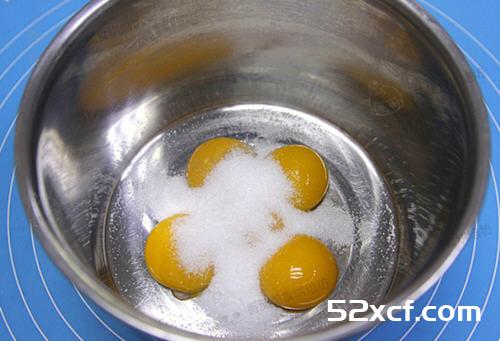 蔓越莓红丝绒蛋糕的做法