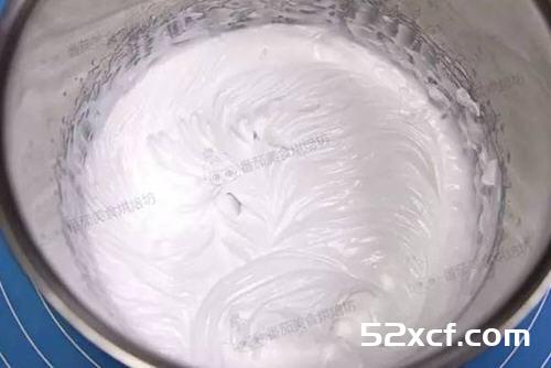 蔓越莓红丝绒蛋糕的做法