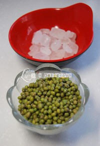 绿豆汤电饭煲版的做法