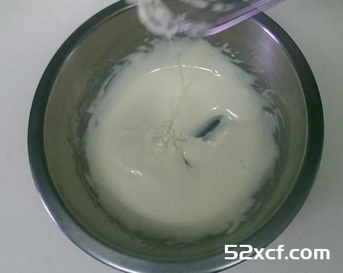 蔬菜蛋黄小馒头的做法