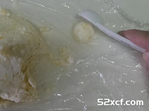 蔬菜蛋黄小馒头的做法
