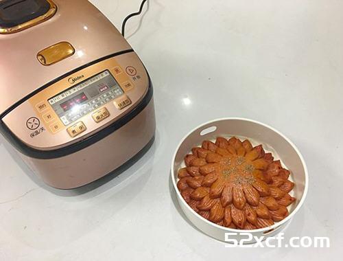 甜菜汁莲花馍的做法
