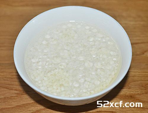 金瓜蟹肉粥电饭煲版的做法