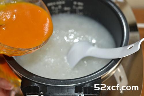金瓜蟹肉粥电饭煲版的做法