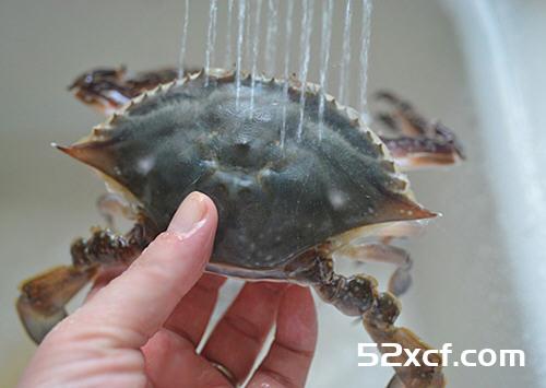 金瓜蟹肉粥电饭煲版的做法