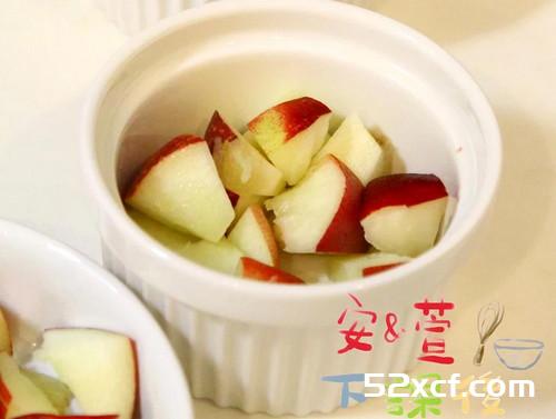 白桃布丁蛋糕的做法