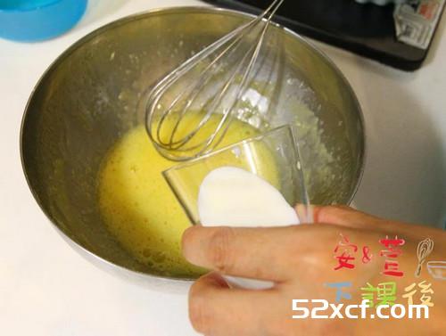 白桃布丁蛋糕的做法