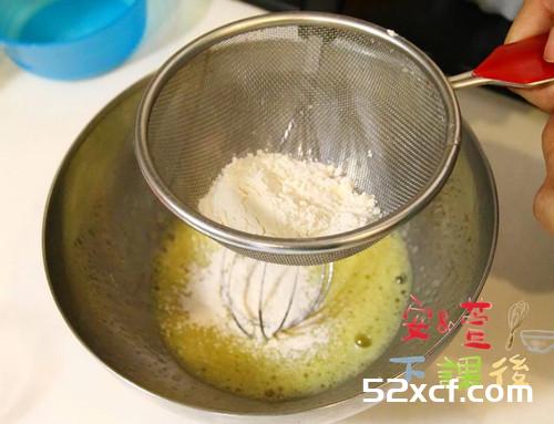 白桃布丁蛋糕的做法