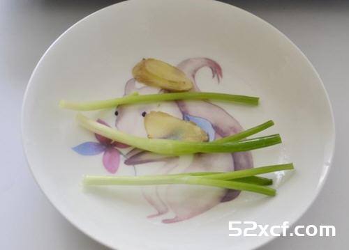 清蒸小鲳鱼的做法