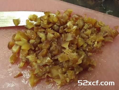巧克力栗子奶油卷的做法