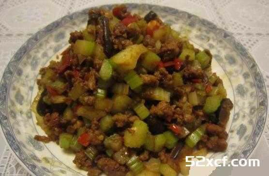 香菇肉末炒芹菜的做法