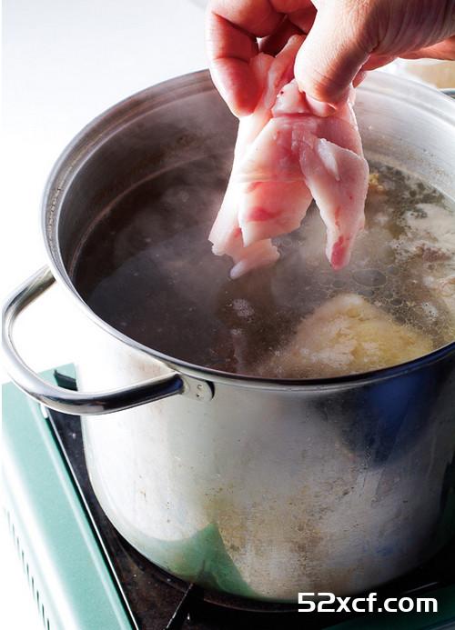 豚骨高汤的做法