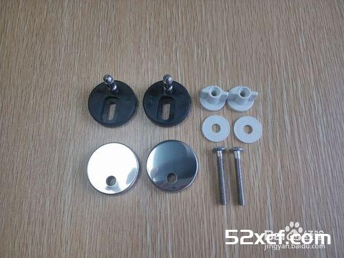 马桶盖怎么换图解_普通的马桶盖坏了如何更换