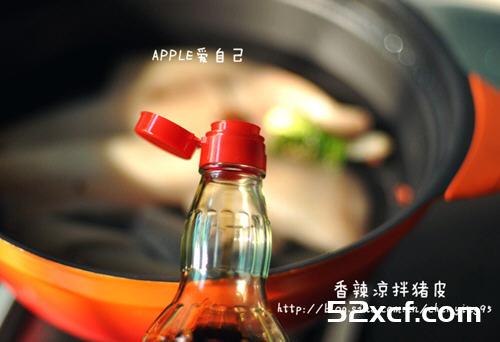 香辣凉拌猪皮的做法