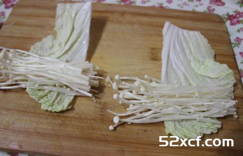 金针菇素菜卷的做法