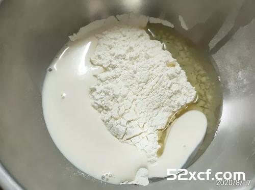 香草牛奶杯子蛋糕的做法