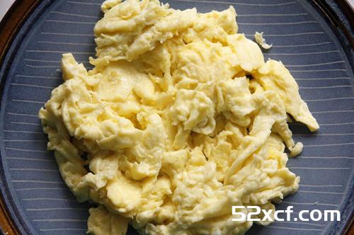 焦糖洋葱炒鸡蛋