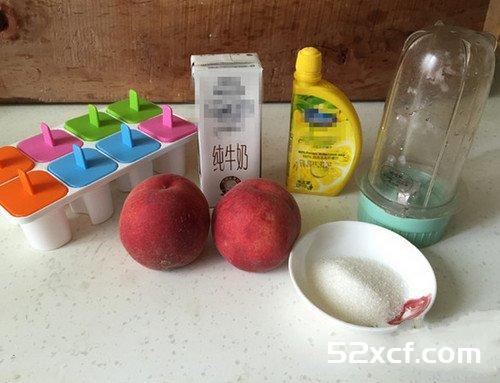 鲜桃冰棒的做法