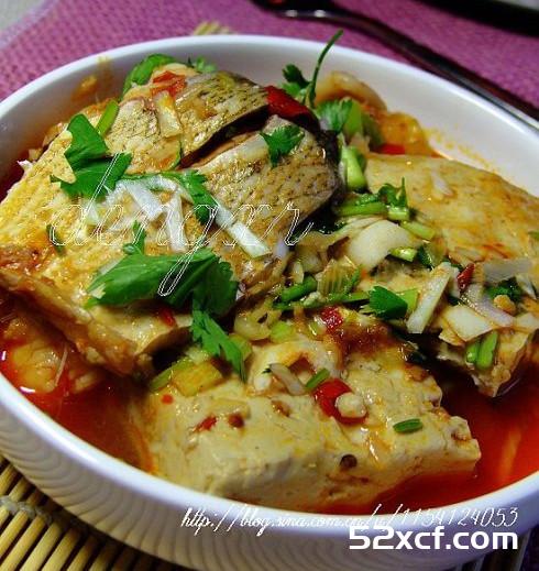 鲢鱼炖豆腐的做法