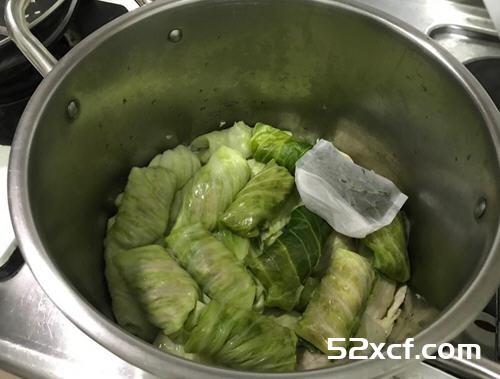 罗马尼亚高丽菜饭卷的做法