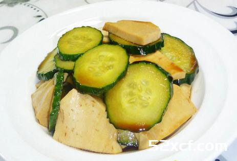 素鸡拌青瓜的做法