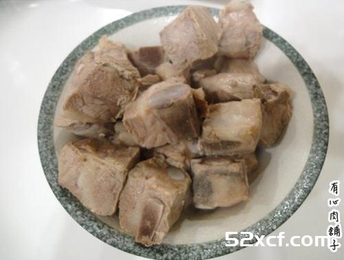 冬笋香菇排骨汤的做法