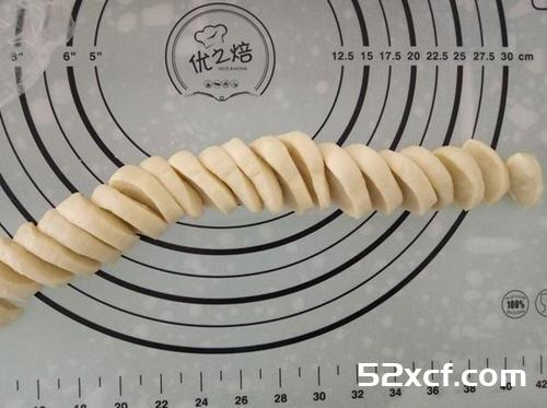 香葱火腿面包的做法