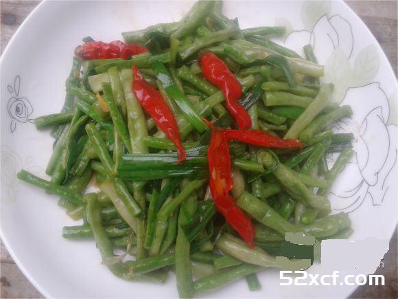 蒜苗炒豆角的做法