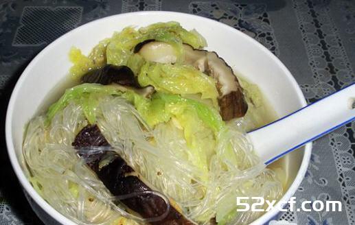白菜香菇粉丝汤的做法