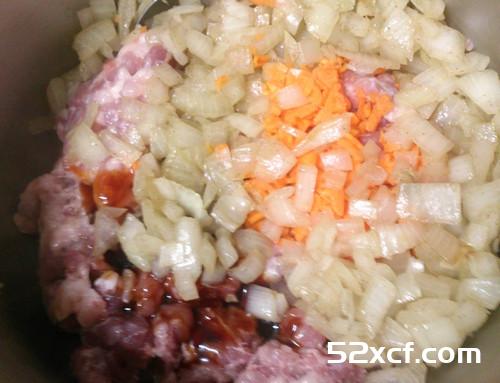 洋葱鲜肉饼的做法