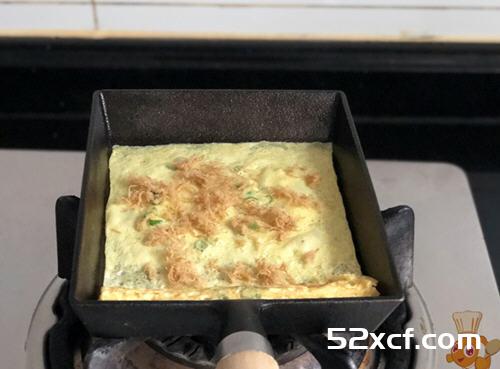 肉松厚蛋烧的家常做法