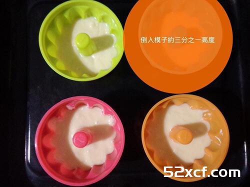 免油炸的白巧克力豆腐甜甜圈
