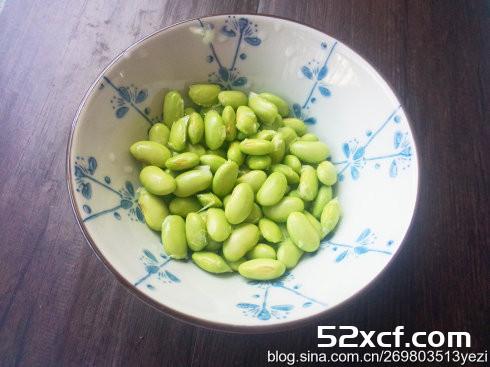 黄豆苦瓜猪骨汤的做法