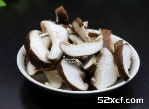 麻油爆炒红极参的做法
