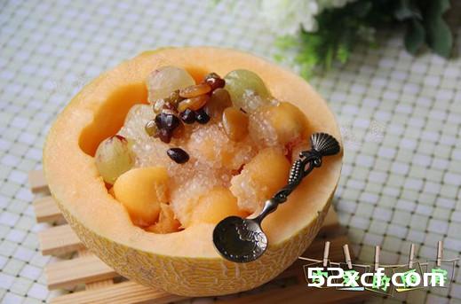 蜜瓜西米盅的做法