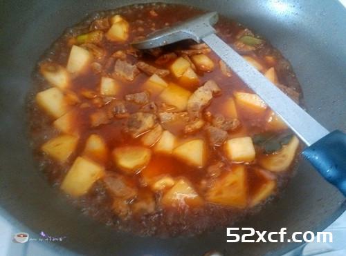 番茄酱土豆烧牛肉的做法