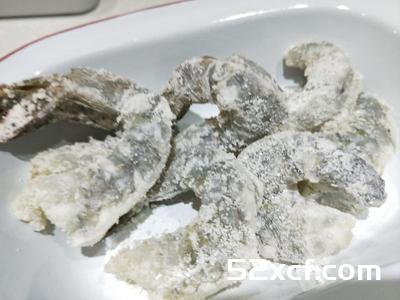 酸甜番茄虾球的做法