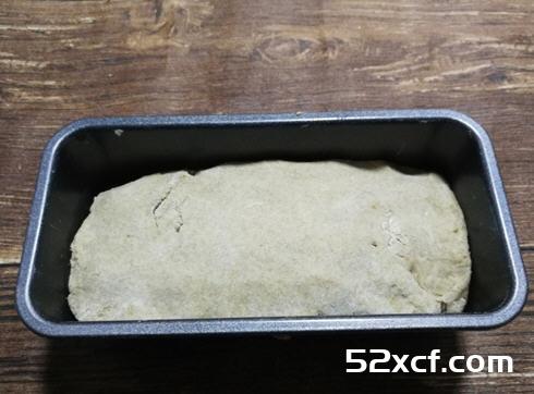 100%纯黑麦面包的做法