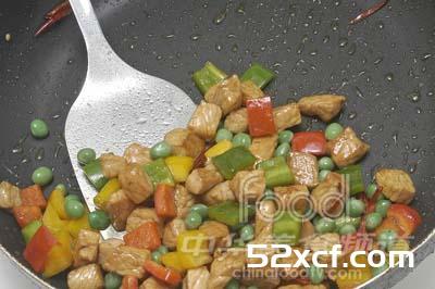五彩牛肉粒的做法