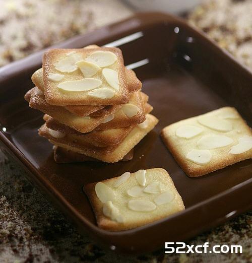 君之杏仁瓦片酥的做法