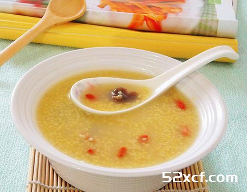 小米桂圆粥的做法