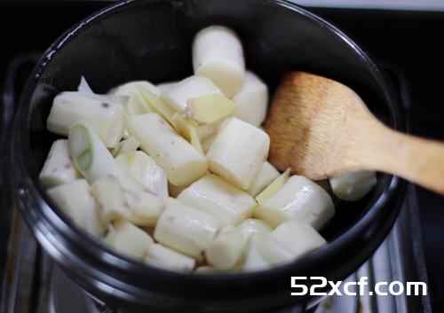 山药排骨煲的做法