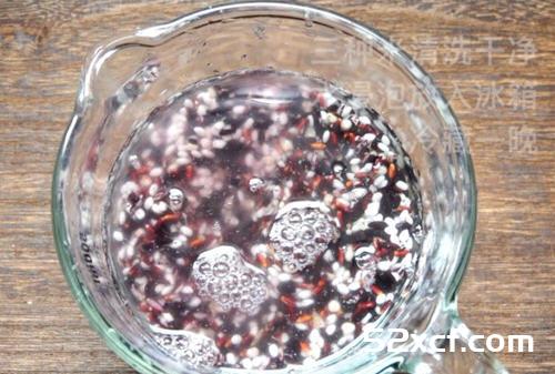芒果椰汁黑糯米甜甜制作