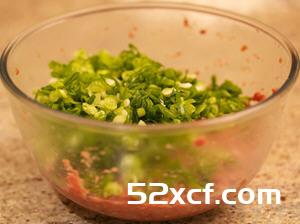 门钉肉饼的做法