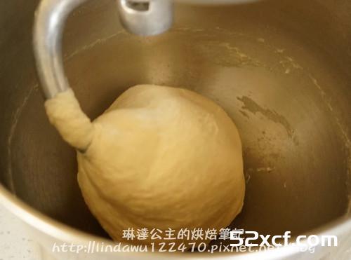 卡士达鲜奶油面包的做法