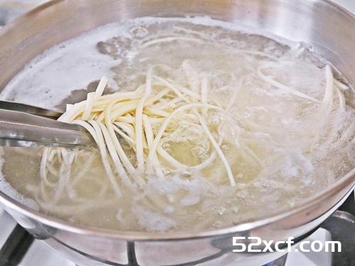 葱油拌面的酱油汁怎么调