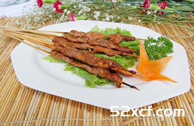 烤牛肉串的做法